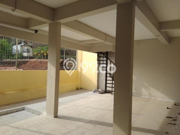 Rumah Siap Pakai area Gajah Mungkur, Semarang, Luas 191m² Bangunan 400m² Rumah Siap Pakai area Gajah Mungkur, Semarang, Luas 191m² Bangunan 400m²