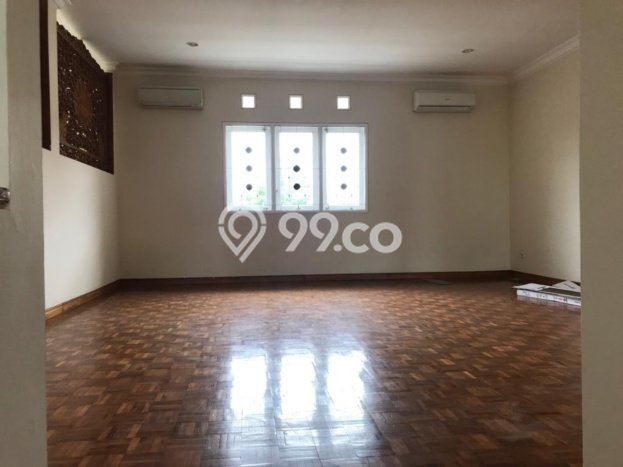 Rumah Sewa Tangerang LT 1000m2 LB 350m2 Kawasan BSD Rumah Sewa Tangerang LT 1000m2 LB 350m2 Kawasan BSD