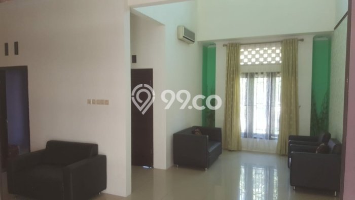 Disewakan! Rumah 3 Kamar Tidur &
2 Kamar Mandi di Gentan, Sukoharjo Disewakan! Rumah 3 Kamar Tidur &
2 Kamar Mandi di Gentan, Sukoharjo