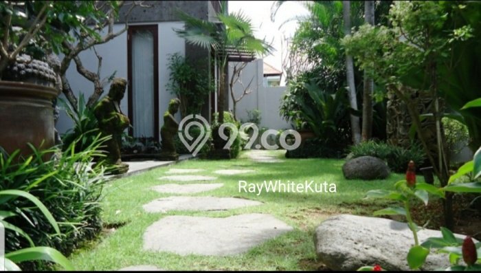 Hunian Elit LB 300m2 Siap Huni Desain Elegan di Renon, Denpasar Hunian Elit LB 300m2 Siap Huni Desain Elegan di Renon, Denpasar