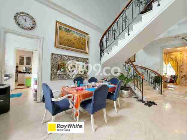 Jual Murah Rumah dengan 5 Kamar Tidur dan 3 Kamar Mandi di Area Cilandak, Jakarta Selatan Jual Murah Rumah dengan 5 Kamar Tidur dan 3 Kamar Mandi di Area Cilandak, Jakarta Selatan