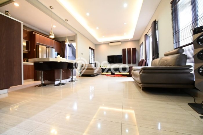 Dijual Rumah Luas Elegan Dengan View Cantik di BSD, Tangerang Dijual Rumah Luas Elegan Dengan View Cantik di BSD, Tangerang