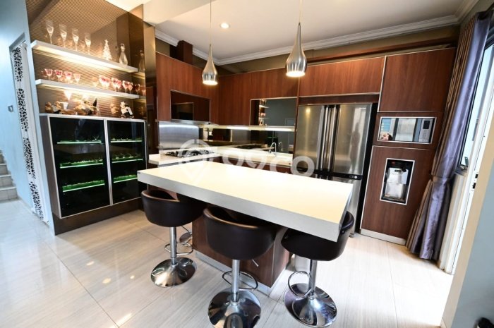 Dijual Rumah Luas Elegan Dengan View Cantik di BSD, Tangerang Dijual Rumah Luas Elegan Dengan View Cantik di BSD, Tangerang