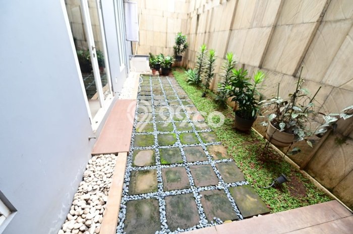 Dijual Rumah Luas Elegan Dengan View Cantik di BSD, Tangerang Dijual Rumah Luas Elegan Dengan View Cantik di BSD, Tangerang