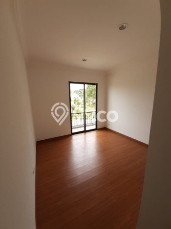 Jual Rumah Mewah Megah Dengan View Cantik di BSD, Tangerang Jual Rumah Mewah Megah Dengan View Cantik di BSD, Tangerang