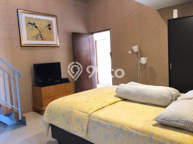 Hunian Mewah LB 350m2 Siap Pakai Desain Elegan di Pondok Labu, Jakarta Selatan Hunian Mewah LB 350m2 Siap Pakai Desain Elegan di Pondok Labu, Jakarta Selatan