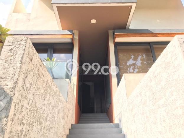 Hunian Mewah LB 350m2 Siap Pakai Desain Elegan di Pondok Labu, Jakarta Selatan Hunian Mewah LB 350m2 Siap Pakai Desain Elegan di Pondok Labu, Jakarta Selatan