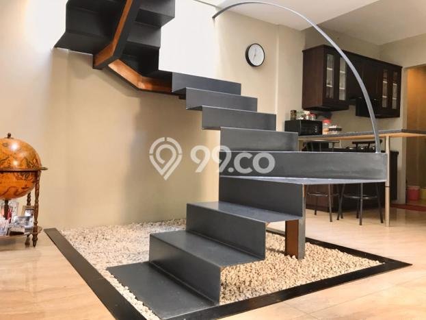 Hunian Mewah LB 350m2 Siap Pakai Desain Elegan di Pondok Labu, Jakarta Selatan Hunian Mewah LB 350m2 Siap Pakai Desain Elegan di Pondok Labu, Jakarta Selatan