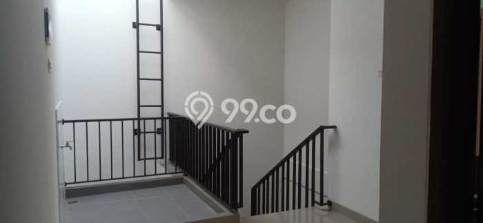Jual Rumah Bagus Siap Huni LB 137m2 di Cengkareng, Jakarta Barat Jual Rumah Bagus Siap Huni LB 137m2 di Cengkareng, Jakarta Barat