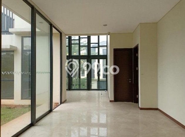 HOT PROPERTY! Rumah Strategis area BSD City, LT 240m² LB 242m² HOT PROPERTY! Rumah Strategis area BSD City, LT 240m² LB 242m²