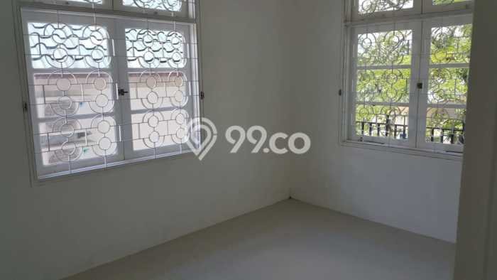 Rumah Bagus di Area Elit Jl. Bukit Golf Hijau Raya, Sentul City, Bogor Rumah Bagus di Area Elit Jl. Bukit Golf Hijau Raya, Sentul City, Bogor