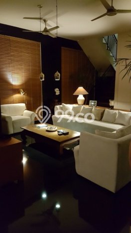 Rumah Bagus area Bintaro, Tangerang Selatan, Luas Tanah 420m², Luas Bangunan 456m² Rumah Bagus area Bintaro, Tangerang Selatan, Luas Tanah 420m², Luas Bangunan 456m²