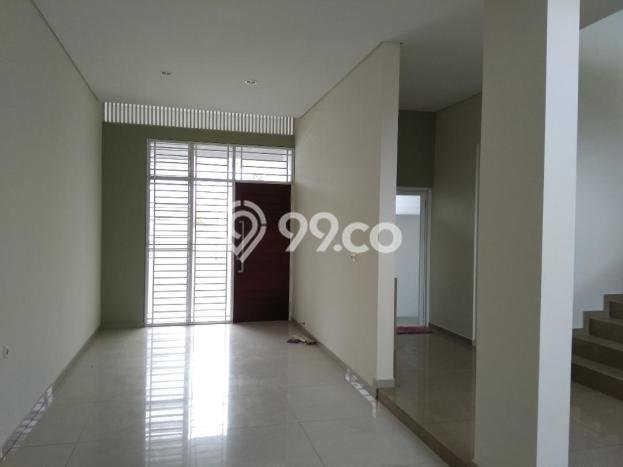Rumah Premium LT 260m² / LB 290m² di Kompleks Perumahan Pleburan, Semarang Rumah Premium LT 260m² / LB 290m² di Kompleks Perumahan Pleburan, Semarang