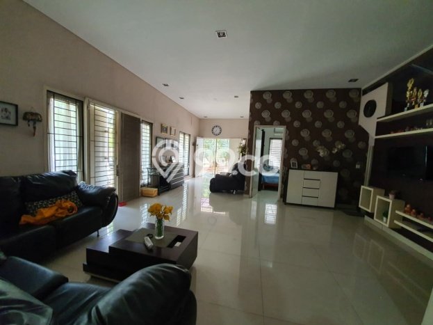 Rumah Eksklusif Siap Huni LT 187m2 di Kelapa Gading, Jakarta Utara Rumah Eksklusif Siap Huni LT 187m2 di Kelapa Gading, Jakarta Utara