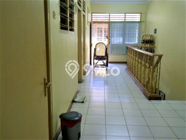 Rumah 4 KT 2 KM LT 84m², Luas Bangunan 210m² di Grogol, Jakarta Barat Rumah 4 KT 2 KM LT 84m², Luas Bangunan 210m² di Grogol, Jakarta Barat