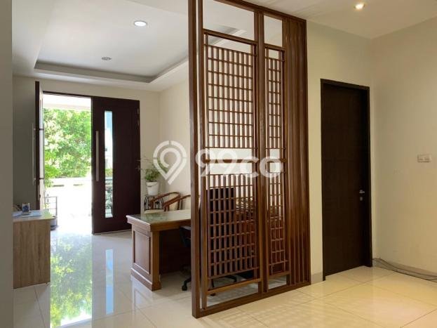 For Sale! Luxury House LT 200m2 Desain Elegan di Pluit For Sale! Luxury House LT 200m2 Desain Elegan di Pluit