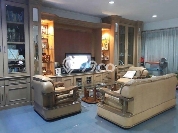 Rumah Akses Mudah di Kembangan, Jakarta Barat, LT 210m² LB 310m² Rumah Akses Mudah di Kembangan, Jakarta Barat, LT 210m² LB 310m²