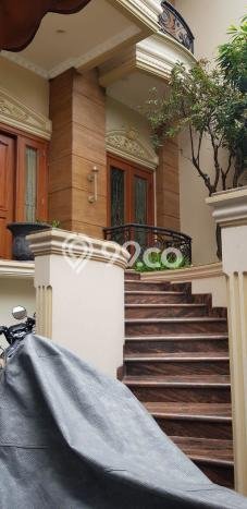 Rumah Mewah LB 660m2 Siap Huni Desain Elegan di Sunter, Jakarta Utara Rumah Mewah LB 660m2 Siap Huni Desain Elegan di Sunter, Jakarta Utara