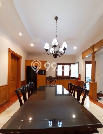 Hunian Kondisi Baik Disewakan di Pondok Indah, Jakarta Selatan LT 462m2, LB 500m2 Hunian Kondisi Baik Disewakan di Pondok Indah, Jakarta Selatan LT 462m2, LB 500m2