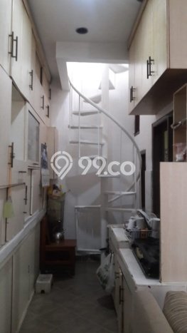 Dijual Hunian Rumah Terawat 3 KT di Serpong Villa Melati Mas, Tangerang Selatan Dijual Hunian Rumah Terawat 3 KT di Serpong Villa Melati Mas, Tangerang Selatan