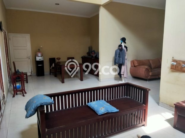 Rumah Mewah LB 250m2 Siap Huni Desain Elegan di Serpong Villa Melati Mas, Tangerang Selatan Rumah Mewah LB 250m2 Siap Huni Desain Elegan di Serpong Villa Melati Mas, Tangerang Selatan