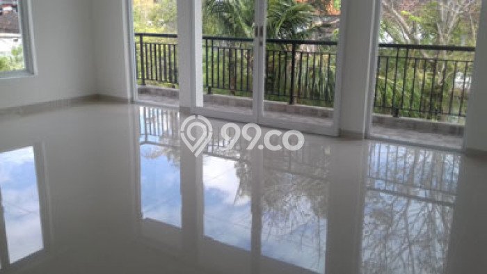 Hunian Elit LB 280m2 Siap Pakai Desain Elegan di Kerobokan, Badung Hunian Elit LB 280m2 Siap Pakai Desain Elegan di Kerobokan, Badung