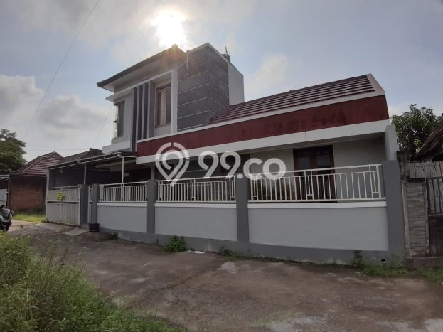 Dijual Cepat Rumah Bagus Siap Huni LB 120m2 di Gentan, Solo Dijual Cepat Rumah Bagus Siap Huni LB 120m2 di Gentan, Solo