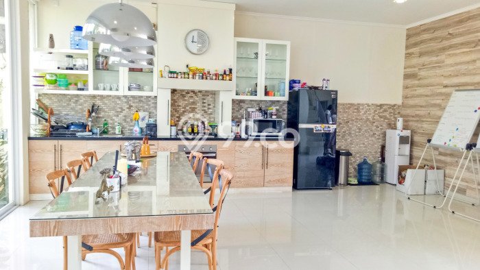 PREMIUM LIVING! Rumah kawasan Nusa Dua, 4 KT, Kawasan Prospektif, LT 222m² LB 180m² PREMIUM LIVING! Rumah kawasan Nusa Dua, 4 KT, Kawasan Prospektif, LT 222m² LB 180m²
