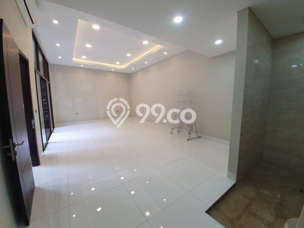 Rumah Mewah LB 600m2 Siap Huni Desain Elegan di Sunter, Jakarta Utara Rumah Mewah LB 600m2 Siap Huni Desain Elegan di Sunter, Jakarta Utara