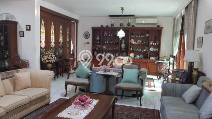 Rumah Elit LB 1500m2 Siap Pakai Desain Elegan di Kuningan, Jakarta Selatan Rumah Elit LB 1500m2 Siap Pakai Desain Elegan di Kuningan, Jakarta Selatan