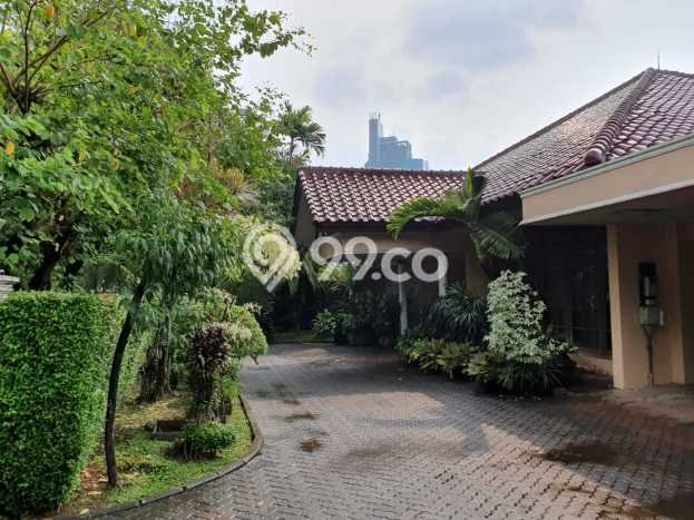 Rumah Elit LB 1500m2 Siap Pakai Desain Elegan di Kuningan, Jakarta Selatan Rumah Elit LB 1500m2 Siap Pakai Desain Elegan di Kuningan, Jakarta Selatan