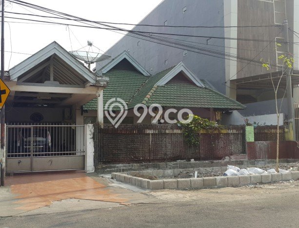 Siap Huni Rumah Mewah 3 Kamar di Sawahan Dekat ke Mana Pun Siap Huni Rumah Mewah 3 Kamar di Sawahan Dekat ke Mana Pun