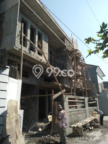 Jual Rumah Favorit Siap Huni LB 200m2 di Mangkubumen, Solo Jual Rumah Favorit Siap Huni LB 200m2 di Mangkubumen, Solo