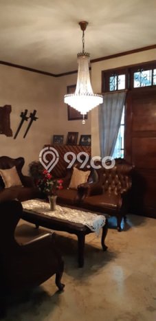 Rumah Mewah LB 600m2 Siap Huni Desain Elegan di Kemanggisan, Jakarta Barat Rumah Mewah LB 600m2 Siap Huni Desain Elegan di Kemanggisan, Jakarta Barat