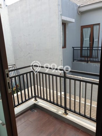 Rumah Mewah Siap Huni LT 135m2 di Jatisampurna, Bekasi Rumah Mewah Siap Huni LT 135m2 di Jatisampurna, Bekasi