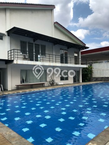 Rumah sewa siap pakai 3 Kamar Tidur di Kemang, Jakarta Selatan Rumah sewa siap pakai 3 Kamar Tidur di Kemang, Jakarta Selatan