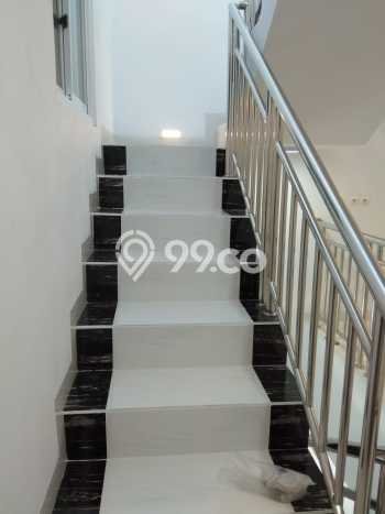 Rumah Strategis Minimalis Lb 0m2 di Kemayoran, Jakarta Pusat Rumah Strategis Minimalis Lb 0m2 di Kemayoran, Jakarta Pusat