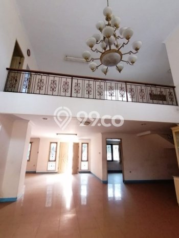 Rumah Elit Modern Tanpa Renovasi di Modernland Tangerang Rumah Elit Modern Tanpa Renovasi di Modernland Tangerang