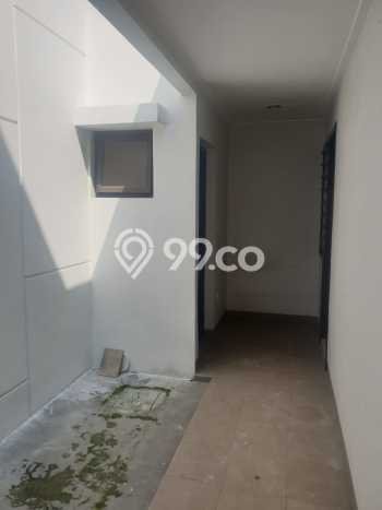 Rumah Strategis di Pusat Kota Green Lake City, Jakarta Barat - LT 90m² Rumah Strategis di Pusat Kota Green Lake City, Jakarta Barat - LT 90m²