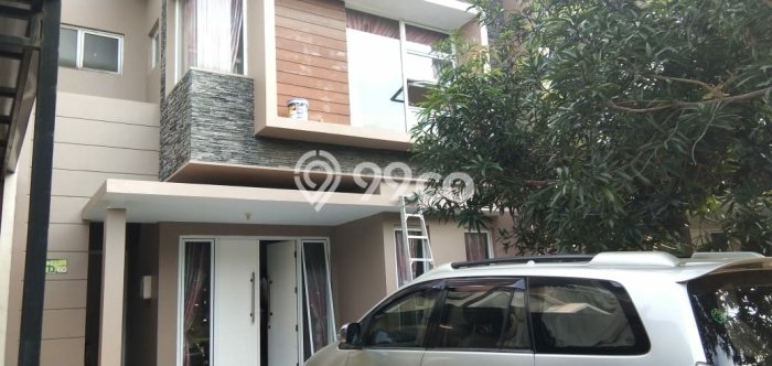 Rumah 3 KT 3 KM LT 160m², LB 124m² di Grand Wisata, Bekasi Rumah 3 KT 3 KM LT 160m², LB 124m² di Grand Wisata, Bekasi