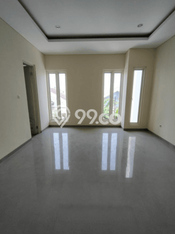 Dijual Hunian Rumah Terawat 3 Kamar di Sutorejo, Surabaya Dijual Hunian Rumah Terawat 3 Kamar di Sutorejo, Surabaya