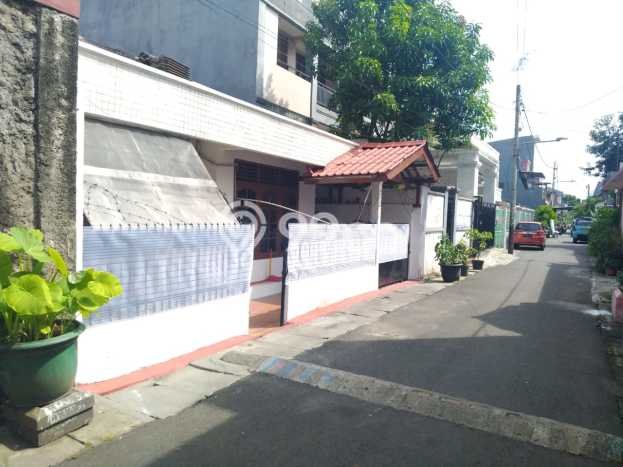 Hunian Cantik Minimalis Lb 160m2 di Senen, Jakarta Pusat Hunian Cantik Minimalis Lb 160m2 di Senen, Jakarta Pusat