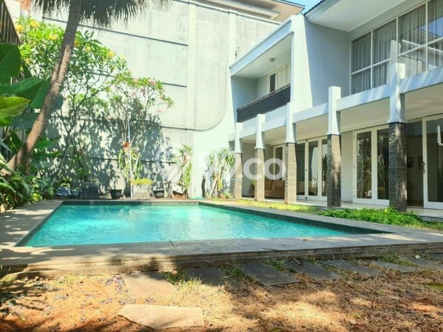 Rumah Elit Modern Tanpa Renovasi di Ampera Jakarta Selatan Rumah Elit Modern Tanpa Renovasi di Ampera Jakarta Selatan