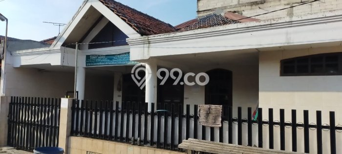 Jual Rumah Strategis Bagus Punya 2 KT di Serpong Tangerang Selatan SHM Jual Rumah Strategis Bagus Punya 2 KT di Serpong Tangerang Selatan SHM
