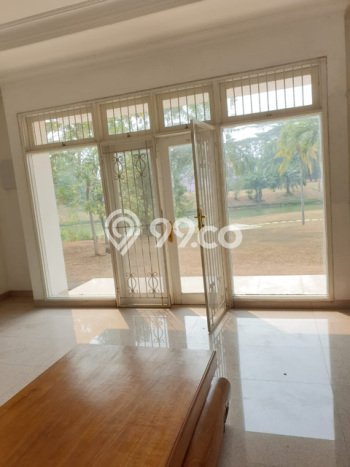 Rumah Elit Modern Tanpa Renovasi di BSD Tangerang Rumah Elit Modern Tanpa Renovasi di BSD Tangerang
