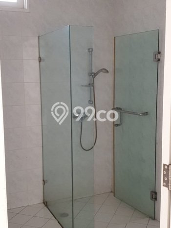 Rumah Elit Modern Tanpa Renovasi di BSD Tangerang Rumah Elit Modern Tanpa Renovasi di BSD Tangerang