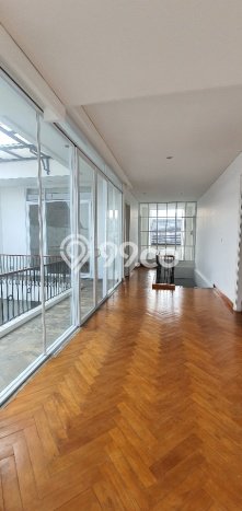 Rumah Mewah LB 400m2 Siap Pakai Desain Elegan di Cipete, Jakarta Selatan Rumah Mewah LB 400m2 Siap Pakai Desain Elegan di Cipete, Jakarta Selatan