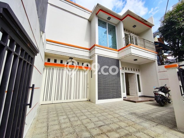 Dijual Rumah Mewah Exclusive di Tebet, Jakarta Selatan Dijual Rumah Mewah Exclusive di Tebet, Jakarta Selatan