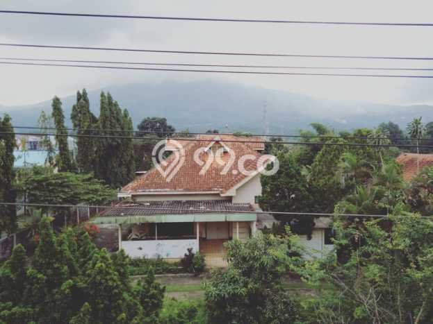 Hunian Elit LB 300m2 Siap Huni Desain Elegan di Ungaran, Semarang Hunian Elit LB 300m2 Siap Huni Desain Elegan di Ungaran, Semarang