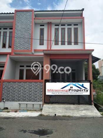 Rumah Modern Cantik 3 KT Bisa Langsung Pindah di Bekasi Utara Rumah Modern Cantik 3 KT Bisa Langsung Pindah di Bekasi Utara